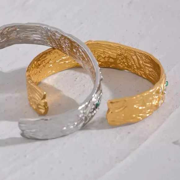 Baroque Malachite Stainless Steel Waterproof Eye Cuff Bracelet - Picture 11 of 15